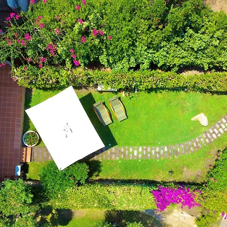 New! Private Garden, Sleeps 8 In Porto Cervo - Wifi & Private Parking - By Coral Property