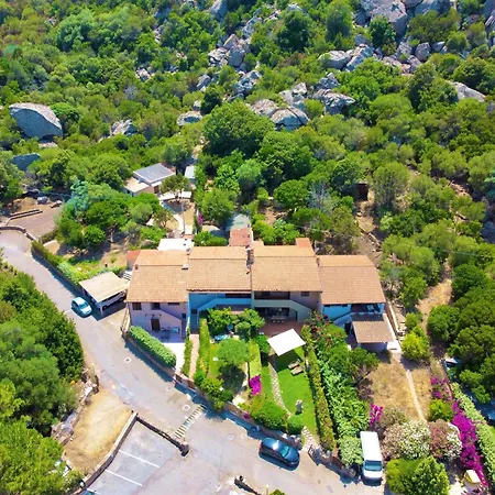 アパート New! Private Garden, Sleeps 8 In Porto Cervo - Wifi & Private Parking - By Coral Property *