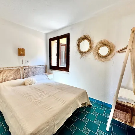 New! Private Garden, Sleeps 8 In Porto Cervo - Wifi & Private Parking - By Coral Property アパート